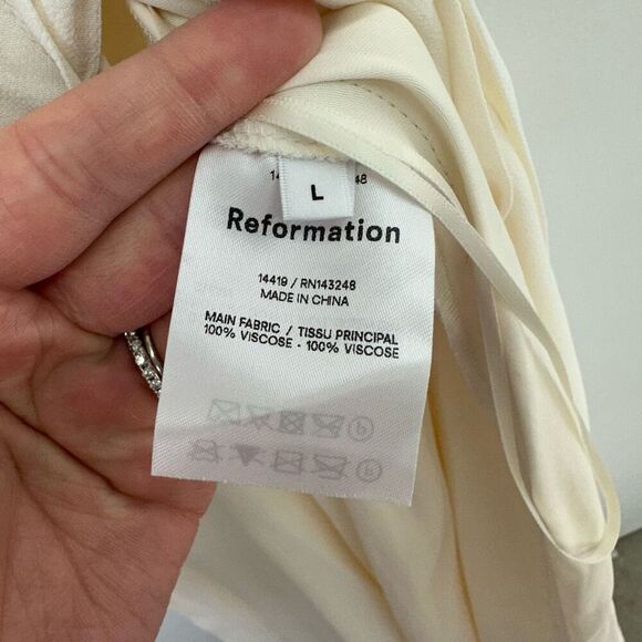 Reformation Women’s Cream Off White Winslow Elegant Wrap Maxi Dress - Picture 6 of 14